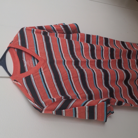 Shirt - Picture 3 of 4